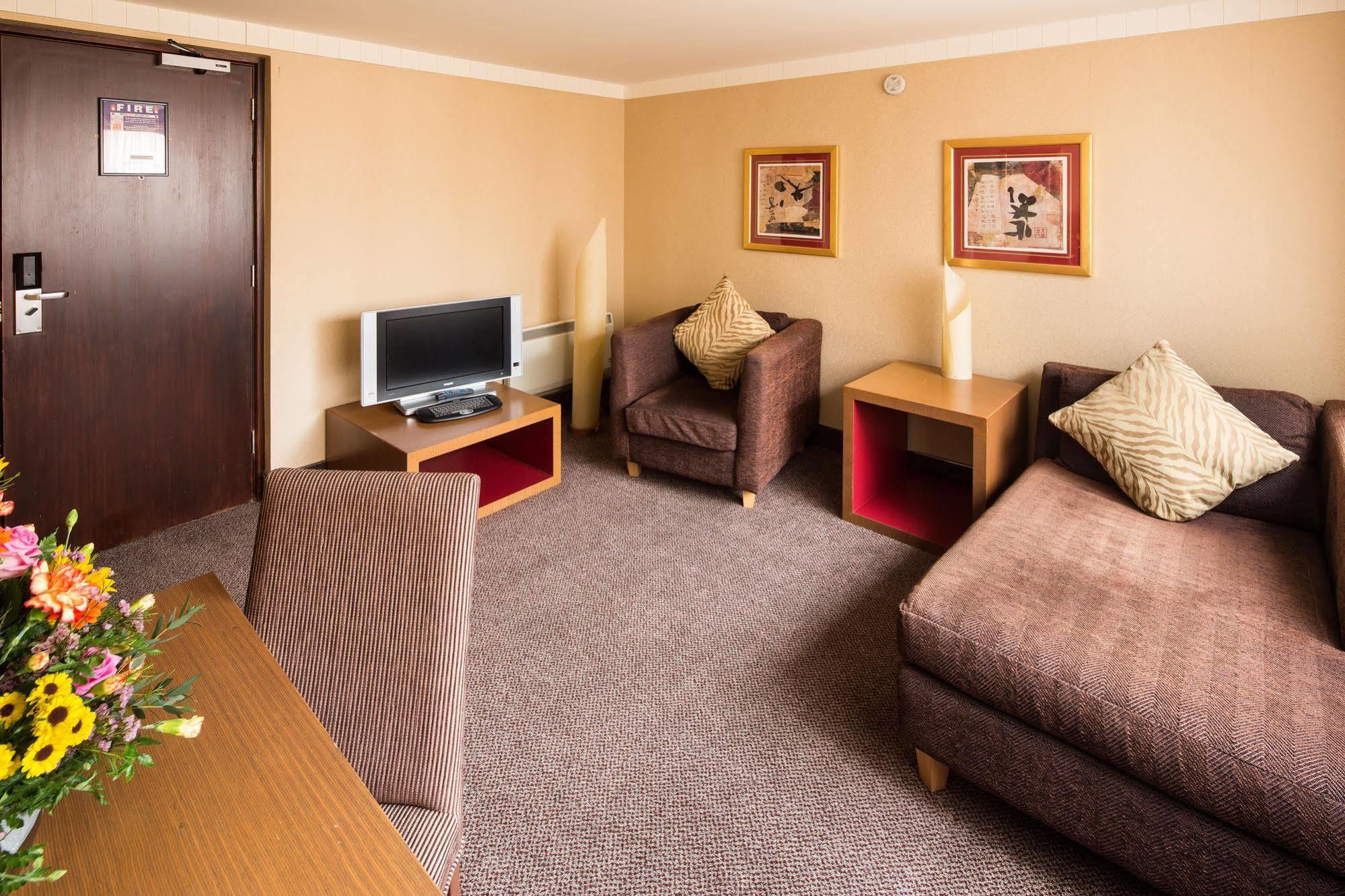 Mercure Swansea Hotel Exterior foto